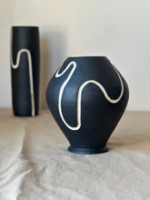 Load image into Gallery viewer, Carved wavy vase
