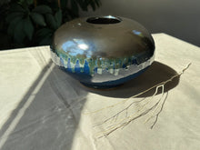 Load image into Gallery viewer, Palladium vase
