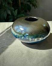Load image into Gallery viewer, Palladium vase
